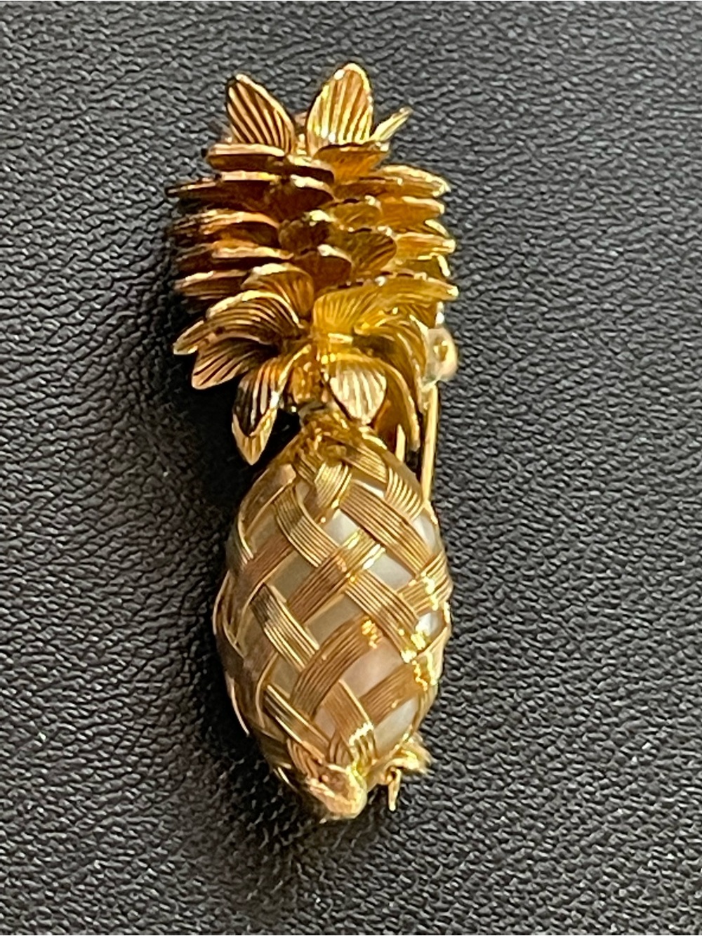 Gold Tone Pineapple Pendant Brooch - Women Jewelry